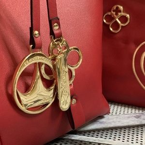 Snow White Disney Jaime Ibiza tote & handbag set apple purse lrg/med red & gold